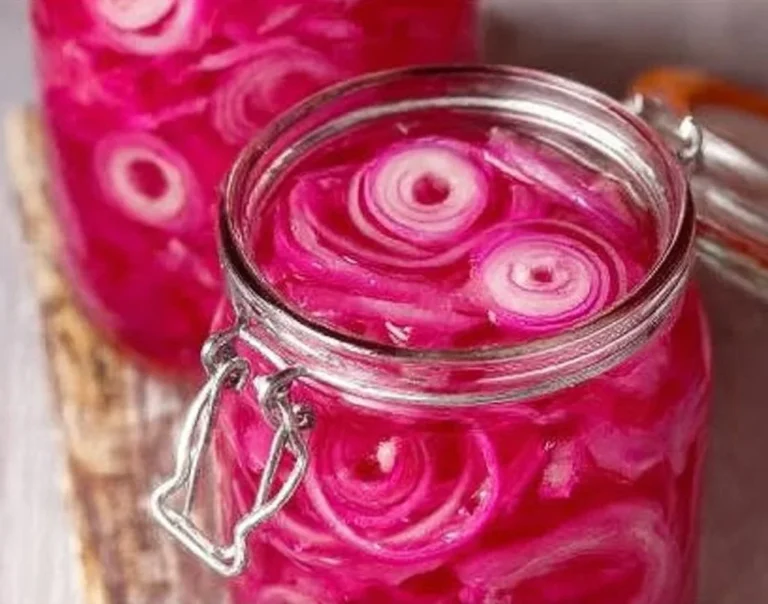 Quick Pickled Red Onions