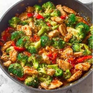 Keto Chicken Stir Fry with colorful vegetables and delicious sauce
